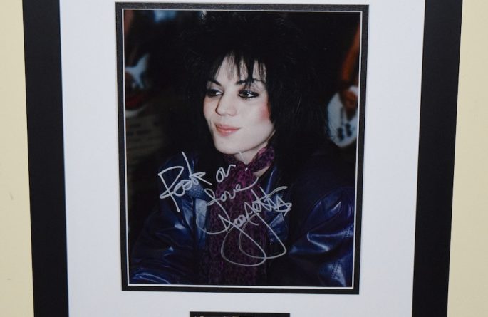 Joan Jett Signed 8×10 Photograph