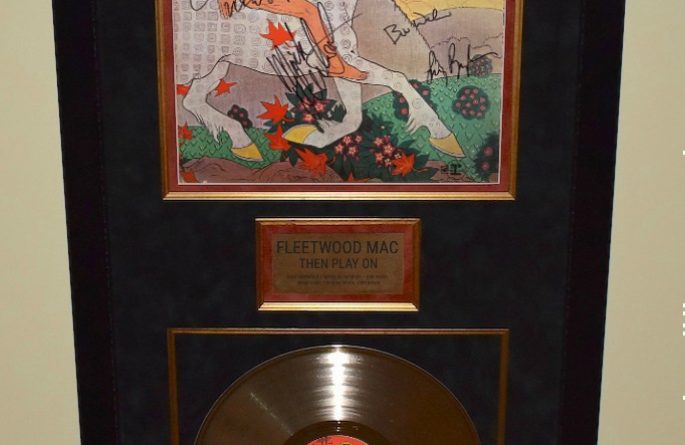 Fleetwood Mac – Then Play On
