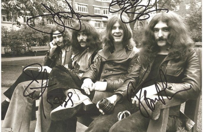 #2-Black Sabbath Signed 8×10 Photograph