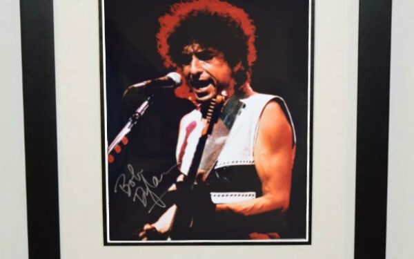 #7-Bob Dylan Signed 8×10 Photograph