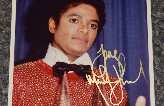 #1-Michael Jackson Signed 8×10 Photograph