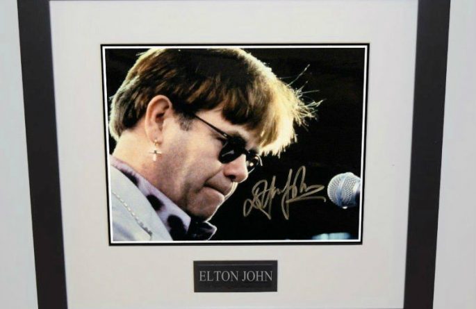 #3-Elton John Signed 8×10 Photograph