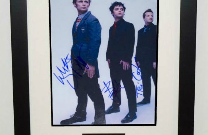 #2-Green Day Signed 8×10 Photograph