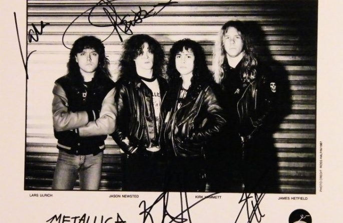 #2-Metallica Signed 8×10 Photograph