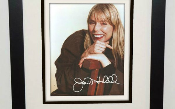 Joni Mitchell Signed 8×10 Photograph