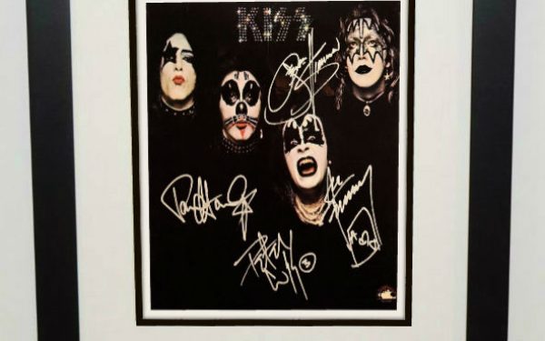 #1-Kiss Signed 8×10 Photograph