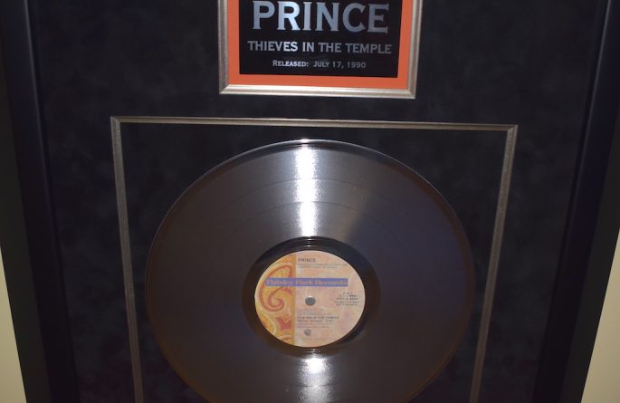 Prince – Thieves In The Temple