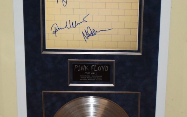 Pink Floyd – The Wall