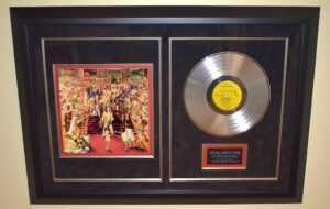 Rolling Stones – It’s Only Rock & Roll