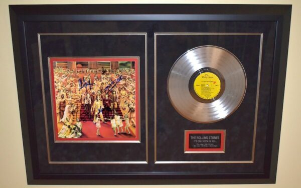 Rolling Stones – It’s Only Rock & Roll