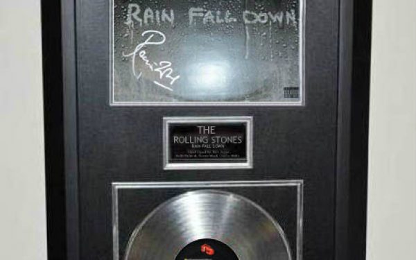 Rolling Stones – Rain Fall Down