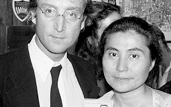 John Lennon & Yoko Ono, Green card NYC, 1976
