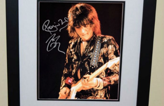 #1 Ronnie Wood Signed 11×14 Photograph