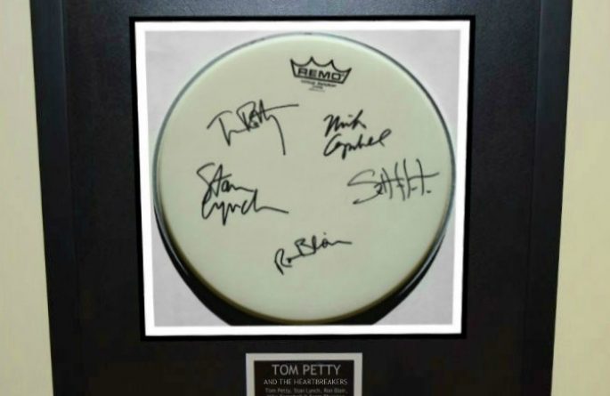 Tom Petty & The Heartbreakers – 12” Remo Drum Head