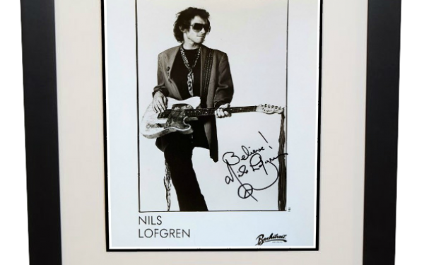 Nils Lofgren Signed 8×10 Photograph