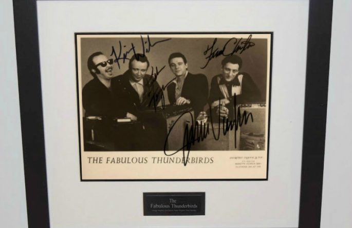 Fabulous Thunderbirds Signed 8×10 Photograph