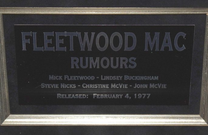 Fleetwood Mac – Rumours With 14” Remo Drum Head