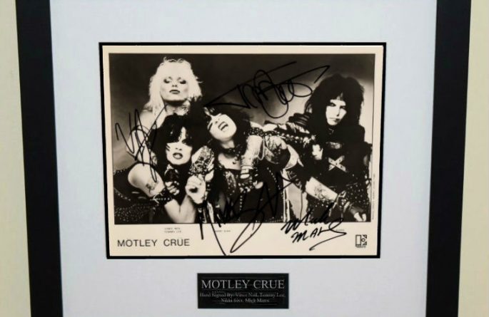 #3-Motley Crue Signed 8×10 Photograph