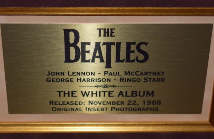 #4-Beatles Signed 8×10 Photographs