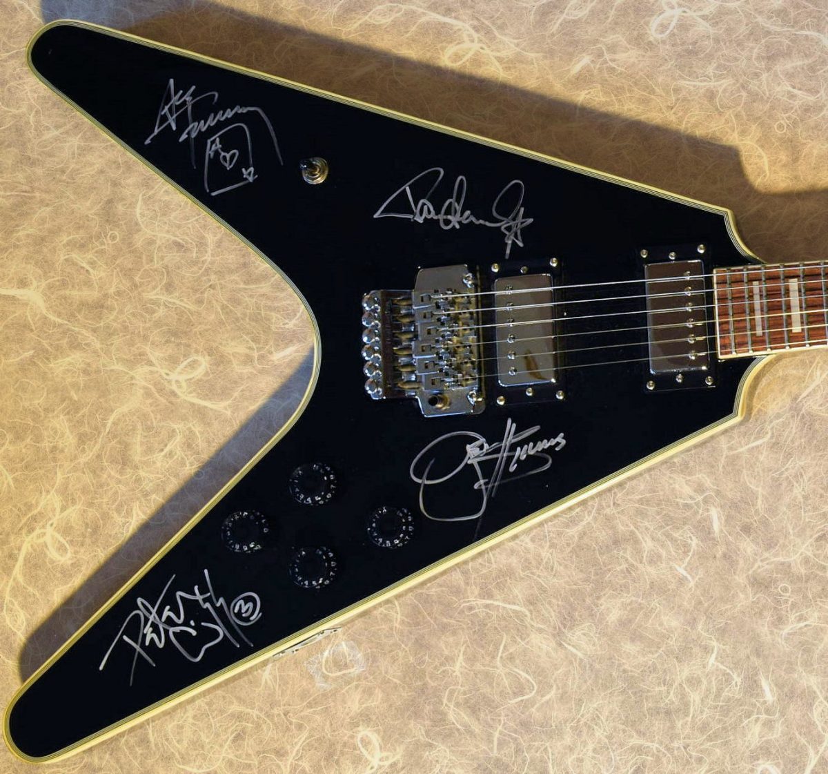 KISS - Gibson Flying V Guitar, Paul Stanley - Gene SimmonsROCK STAR gallery