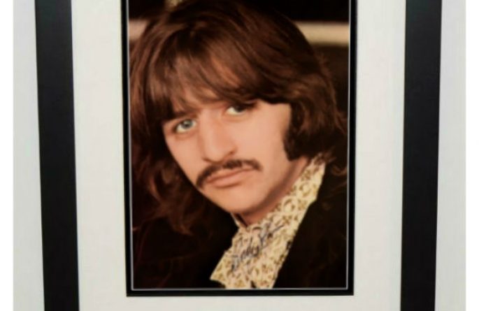 Ringo Starr Signed 8×10 Photograph