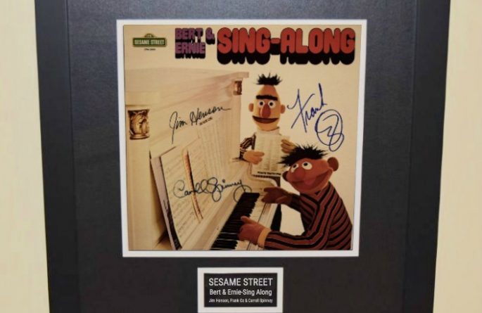 Sesame Street – Bert & Ernie Sing-Along