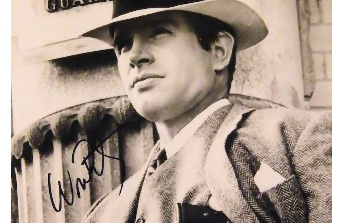 Warren Beatty Signed Photograph