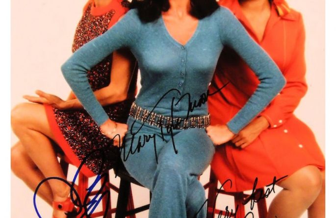 Mary Tyler Moore Show Signed Photograph