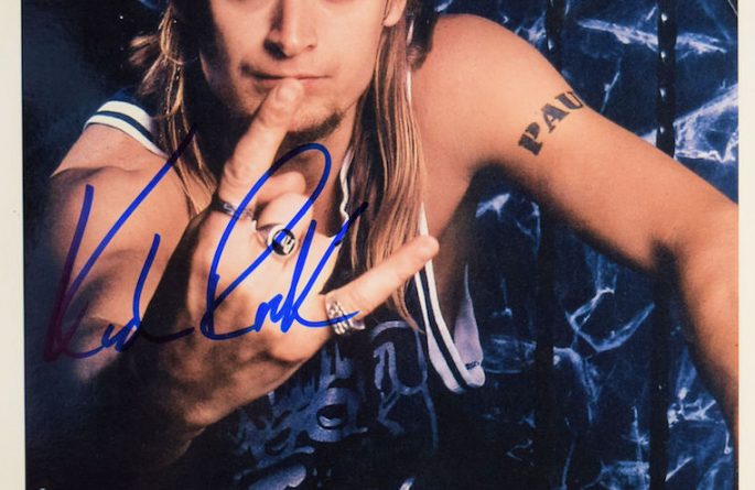 #2-Kid Rock Signed 8×10 Photograph
