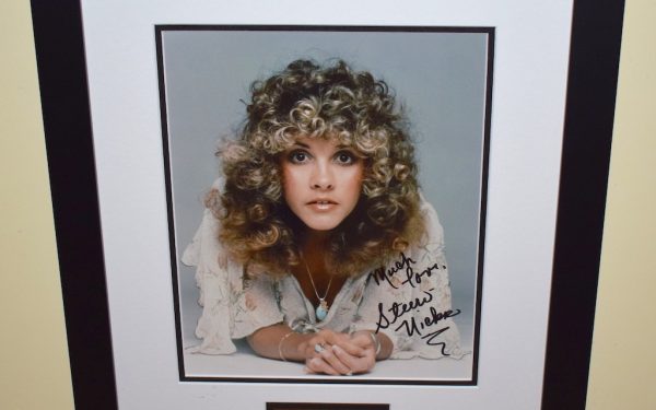 Stevie Nicks Signed 8×10 Photograph