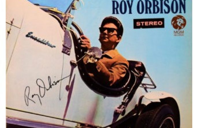 Roy Orbison – Cry Softly Lonely One