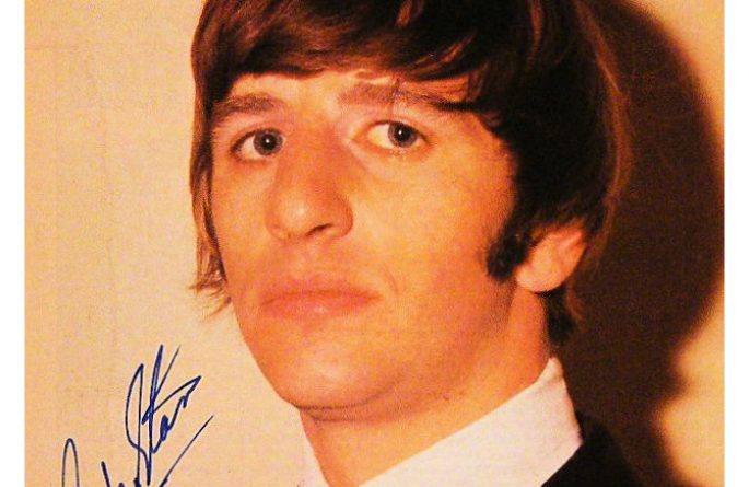 #4-Ringo Starr Signed 8×10 Photograph