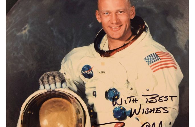 Buzz Aldrin Signed 8×10 Photograph