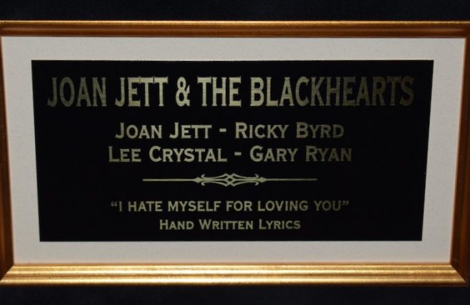 Joan Jett – I Hate Myself