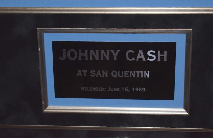 Johnny Cash – At San Quentin