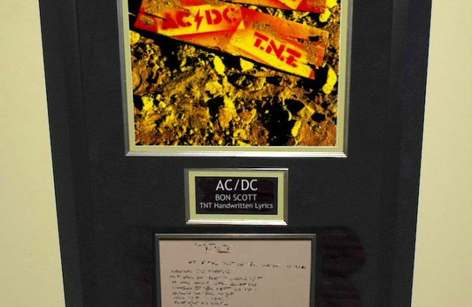 AC/DC Bon Scott – TNT
