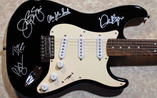 Bon Jovi – Fender Stratocaster Squier Affinity