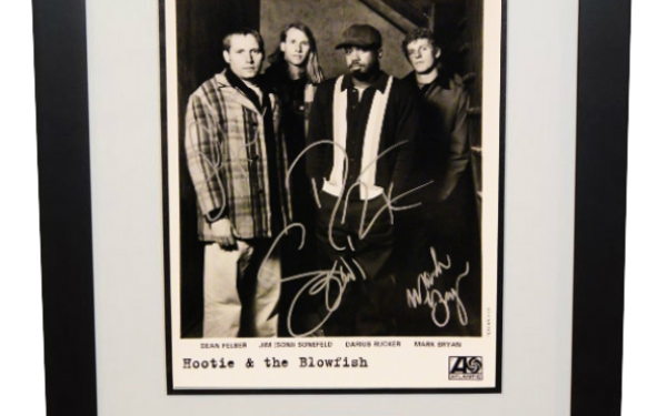 Hootie & The Blowfish Signed 8×10 Photograph