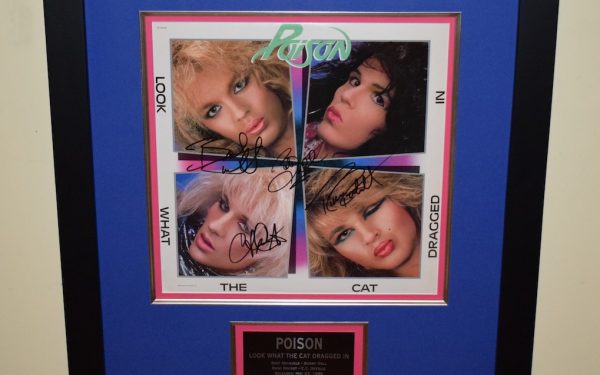 Poison – Look What The Cat Dragged In