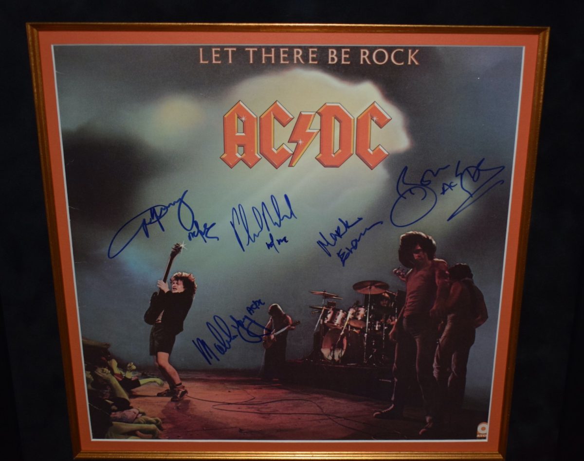 AC/DC – Let There Be Rock, on Scot, Angus Youn, Malcolm YoungROCK STAR