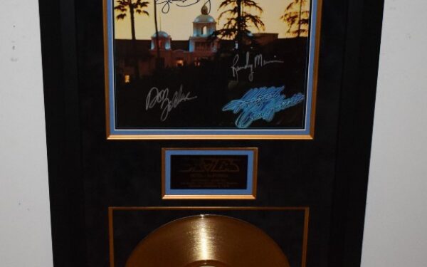 Eagles – Hotel California