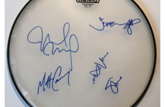 Pearl Jam – Signed Drum Head
