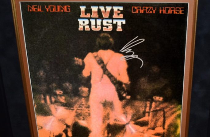 Neil Young – Live Rust