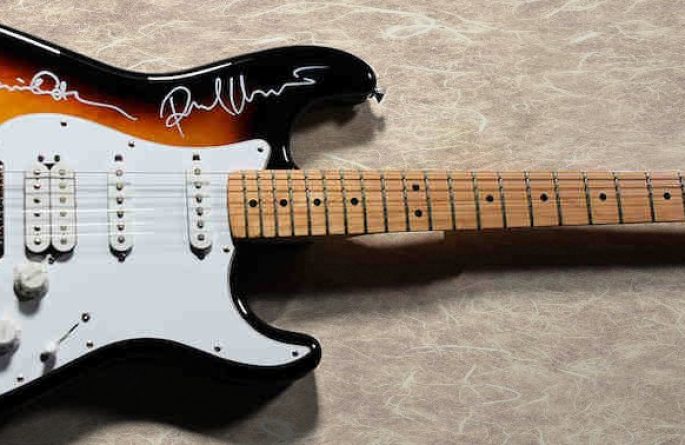 Pink Floyd – Sunburst Fender Stratocaster