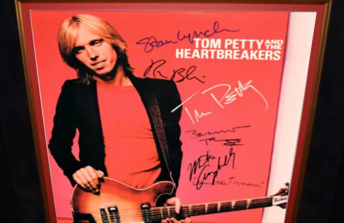 #2-Tom Petty & The Heartbreakers – Damn The Torpedoes