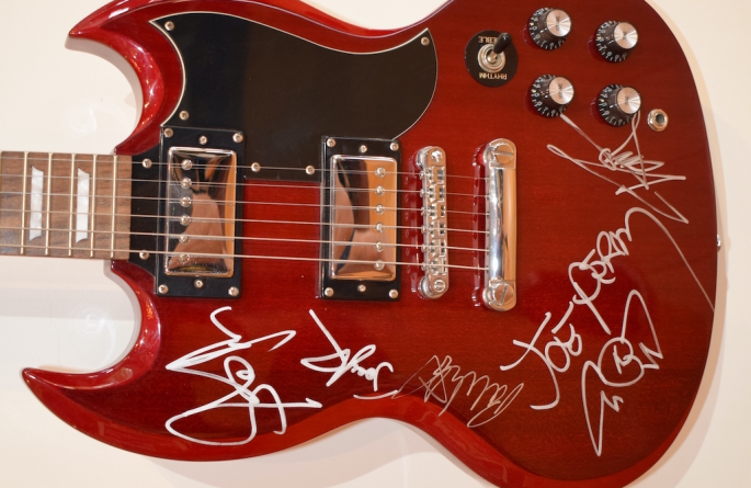 Aerosmith – Epiphone SG Guitar
