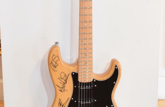 Bruce Springsteen & The E Street Band – Fender Stratocaster
