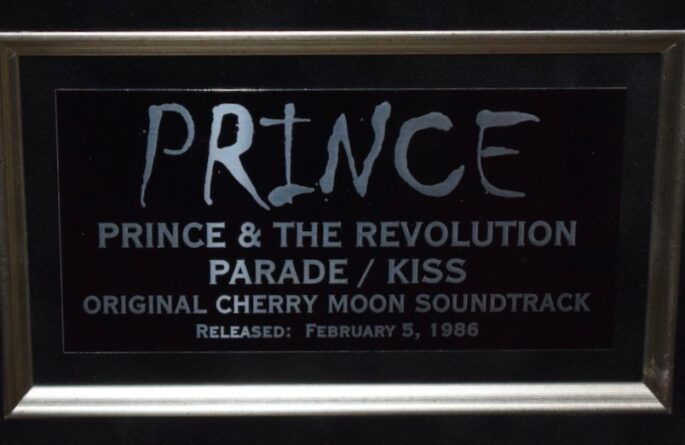 Prince – Kiss