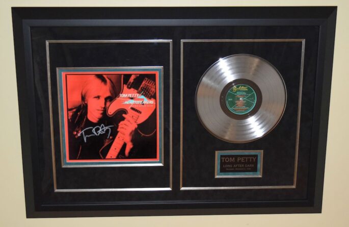 Tom Petty & The Heartbreakers – Long After Dark