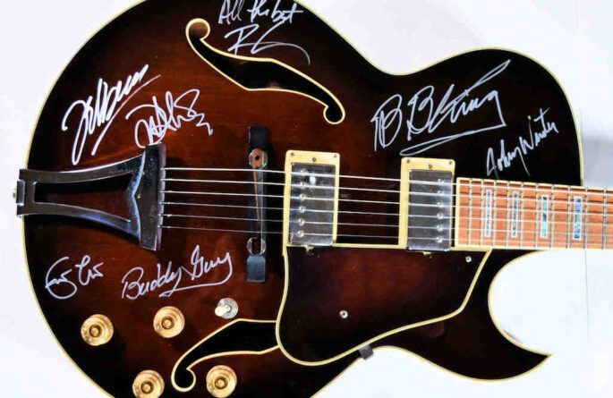 Blues Guitar – Signed Ibanez Artcore